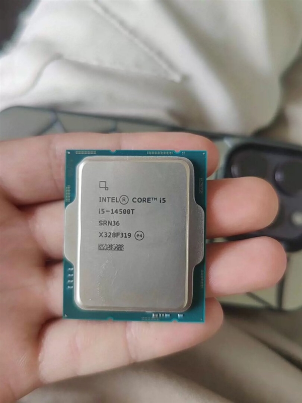Intel 14代酷睿新U尚未發布：已在中國“海鮮市場”泛濫